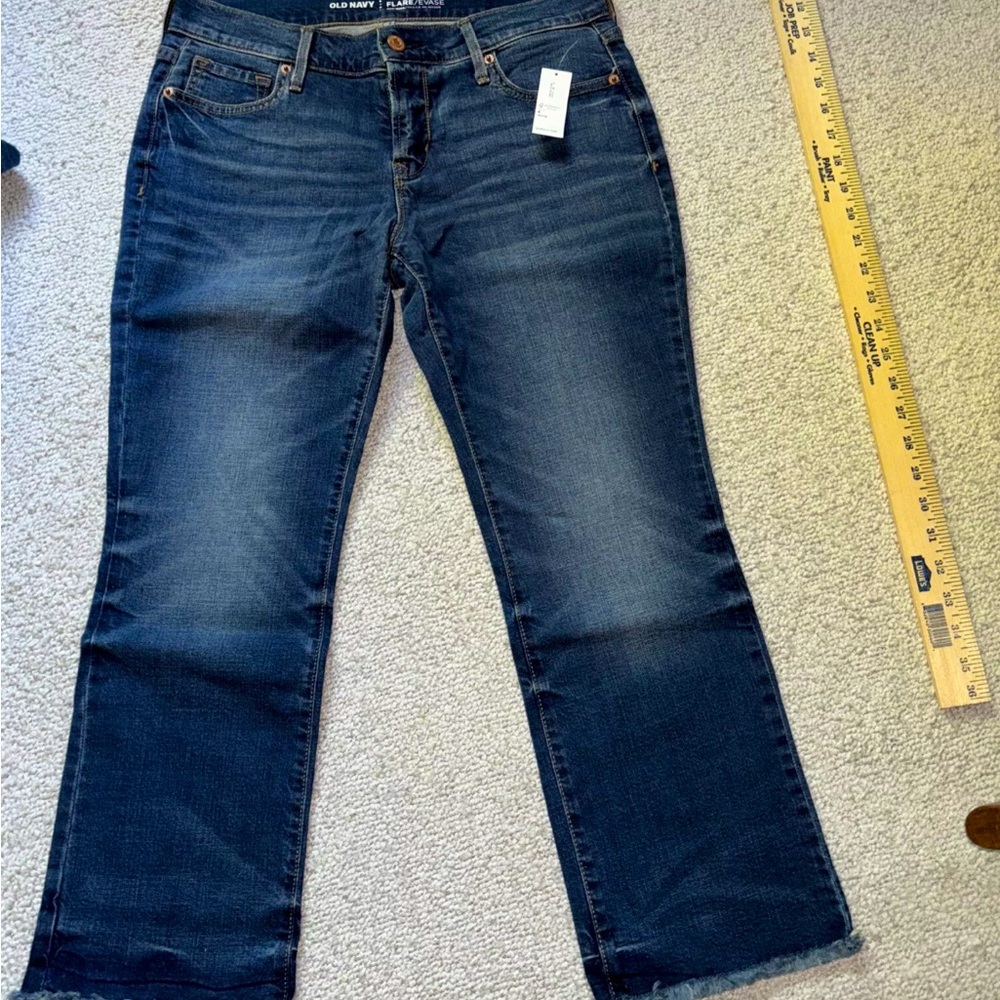 Old navy raw edge stretch denim flare jeans 6p